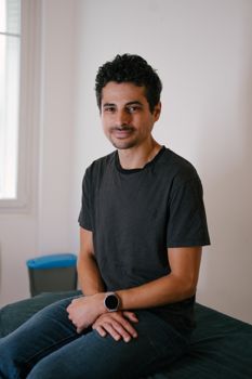 Mehdi Meghenine, praticien en médecine traditionnelle chinoise à Courbevoie